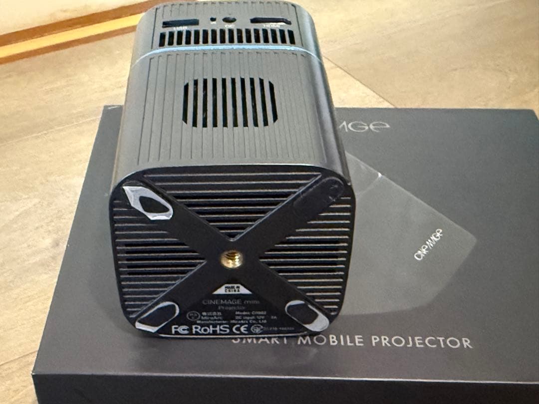 CINE MAGE スマートモバイルプロジェクター 本体