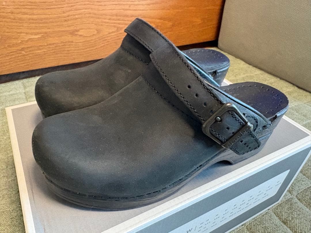 ダンスコ　イングリッド　35 ブラック