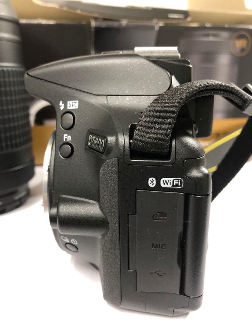 Nikon D5600 VR ダブルズームキット