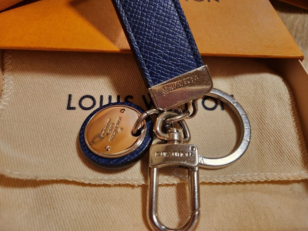 LOUIS VUITTON キーホルダー・ネオ LV クラブ ネイビー