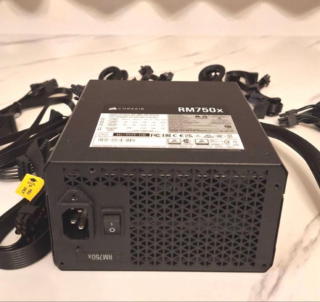 ★Corsair RM750x PC電源ユニット 750W 80PLUS