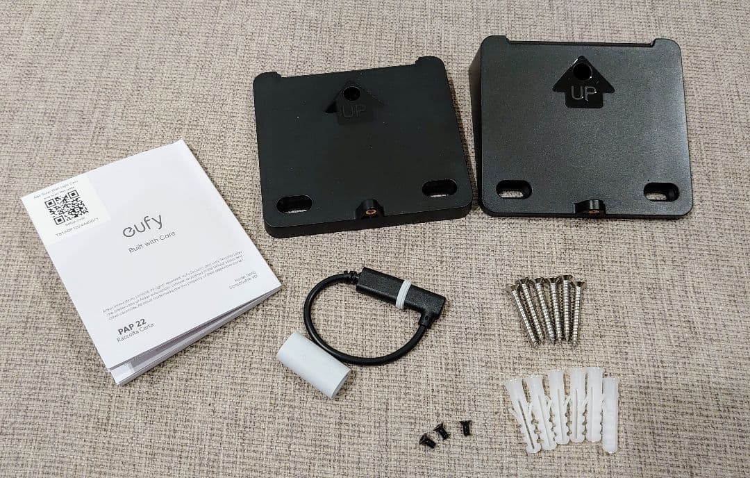 アンカー　ソーラー防犯カメラ　eufy Security Solar S120