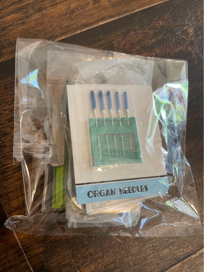 ベビーロック　2本針4本糸オーバーロックミシン　BL4-543DF