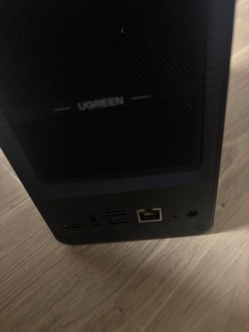 NAS UGREEN 2ベイ　HDD8TB、SSD2TB付　DXP2800