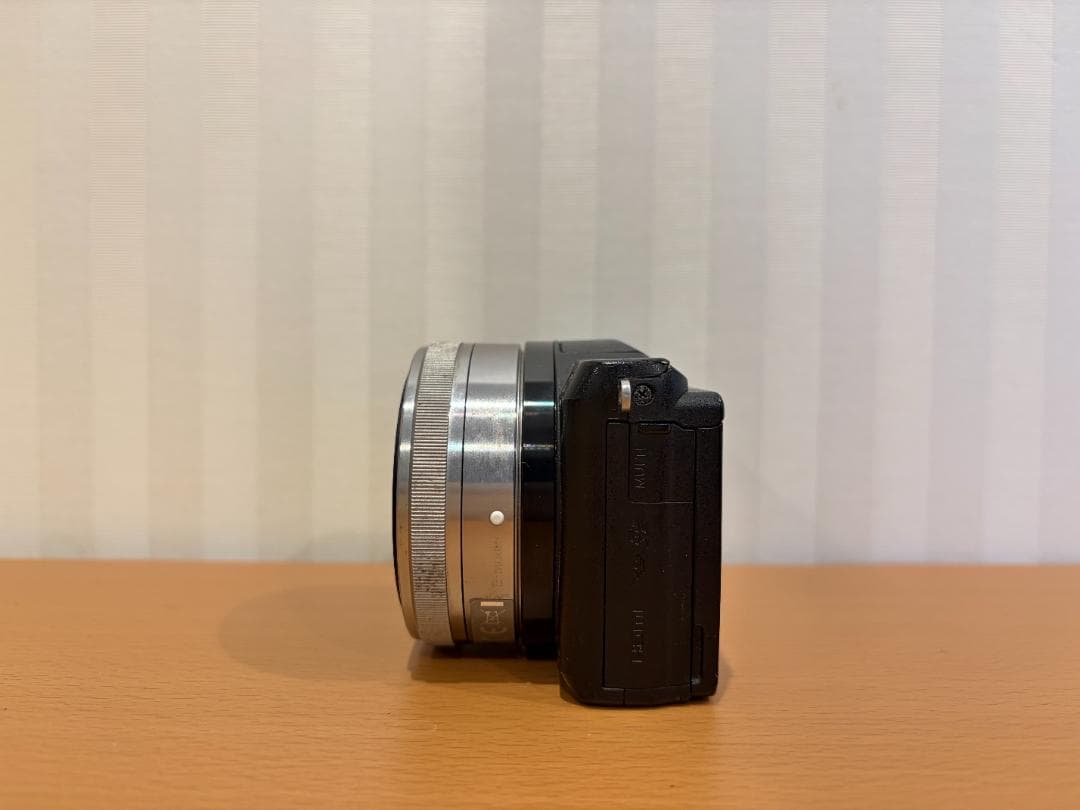 【動作品】SONY α5100 ミラーレス一眼カメラ