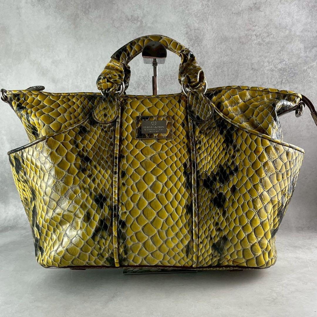 美品✨アルマーニ 2way ボストン ショルダーバッグ パイソン型押し 蛇柄