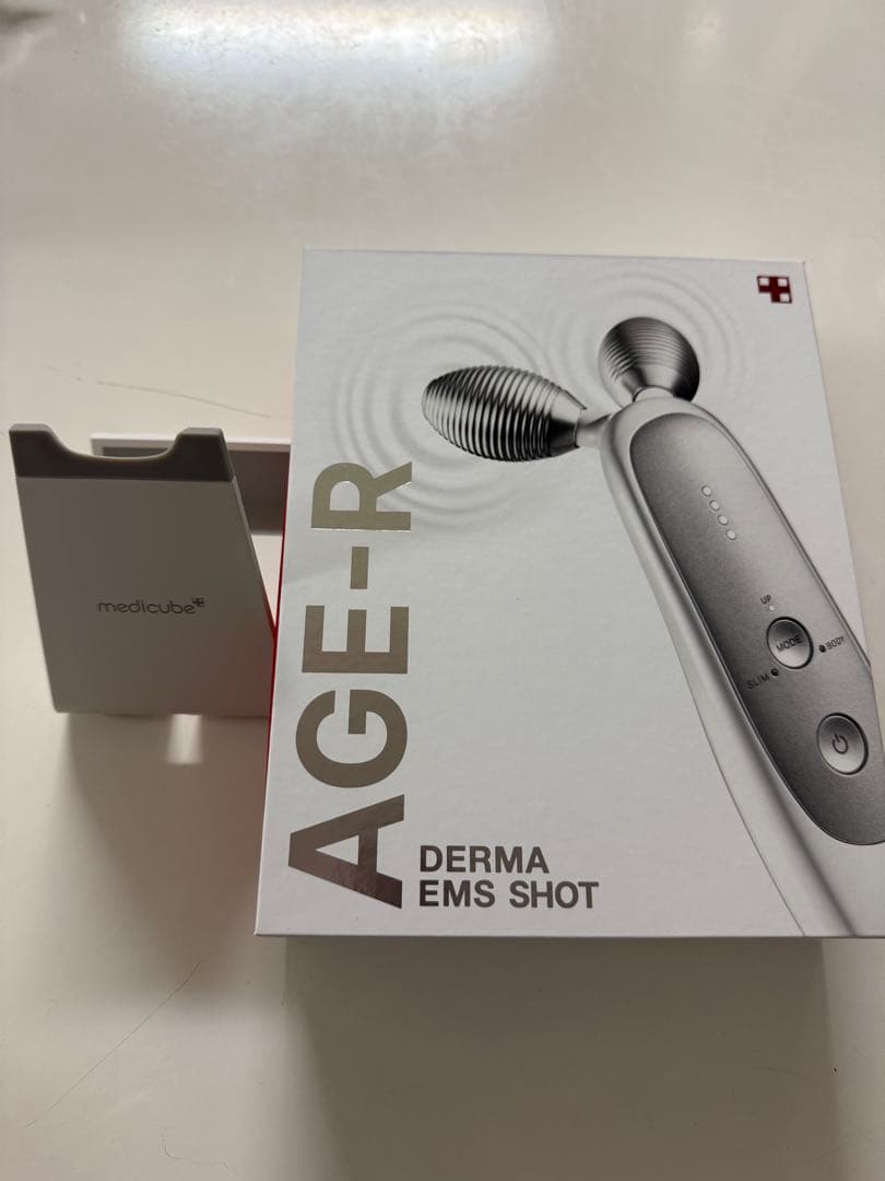 メディキューブAGE-R 美顔器 セット売り