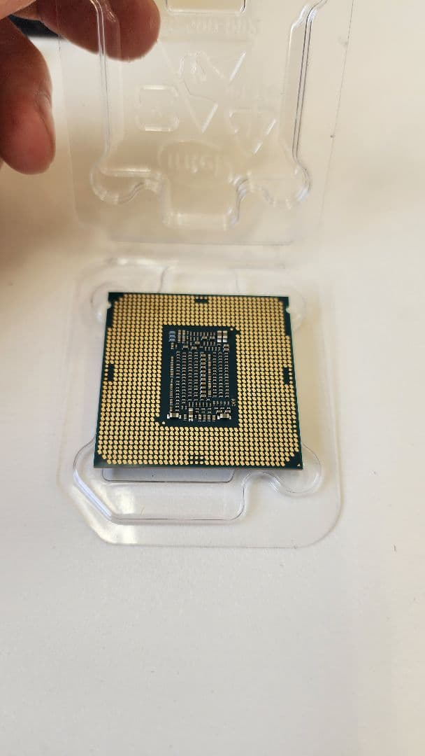 CPU Intel Core i7-8700K LGA1151 CPU 3.7GHZ