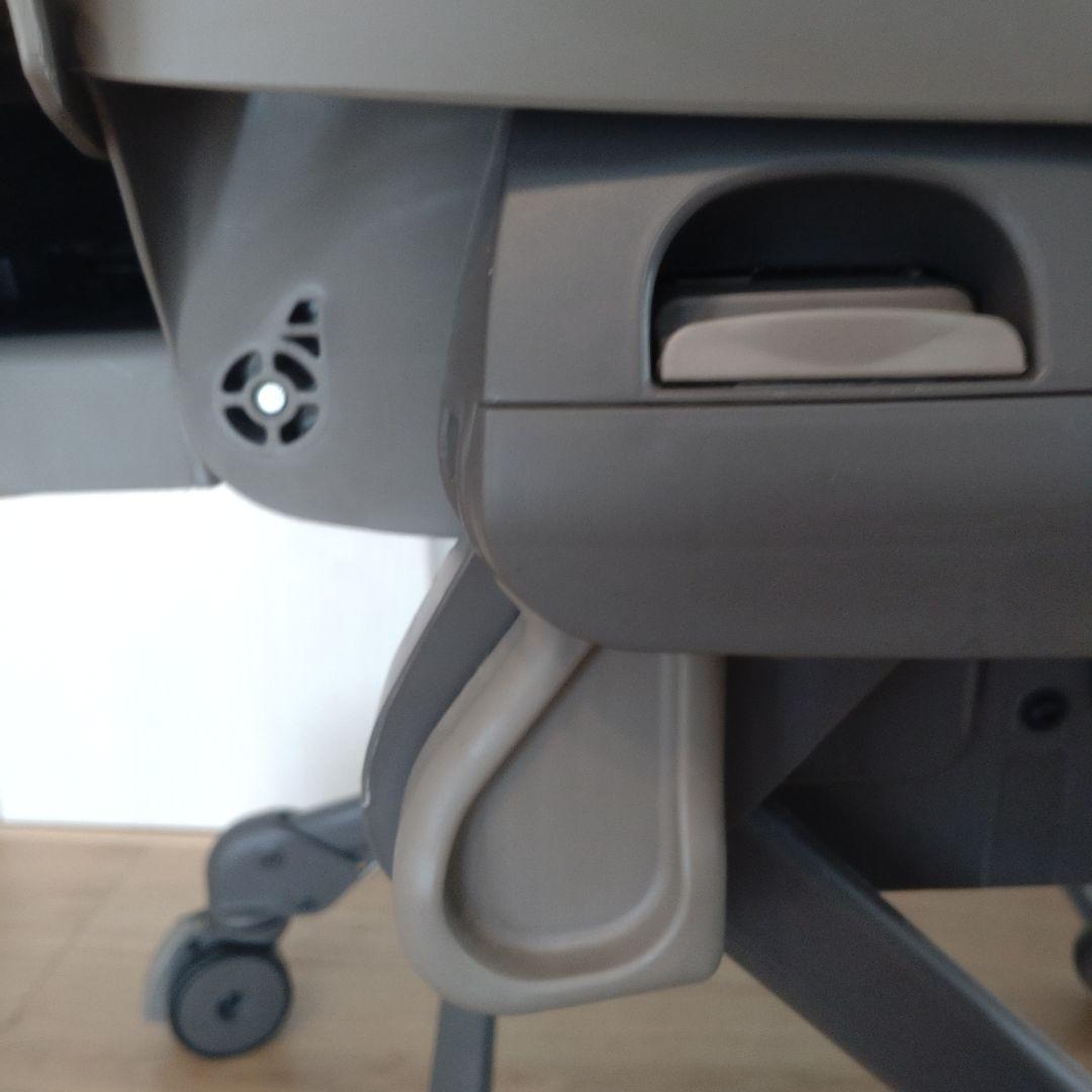 【combi】ネムリラAT 電動ハイローチェア オートスウィング