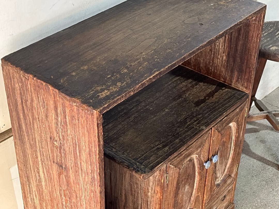 n*u様 アンティーク小ぶりな水屋箪笥 木製茶棚 飾り棚