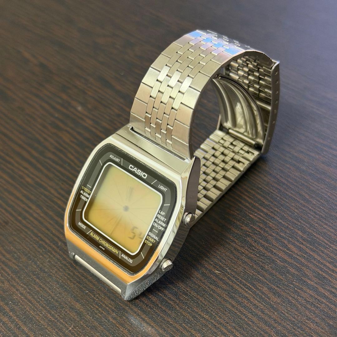 マ*ン様 CASIO A201 aa-81 黒文字盤 Blue thunder