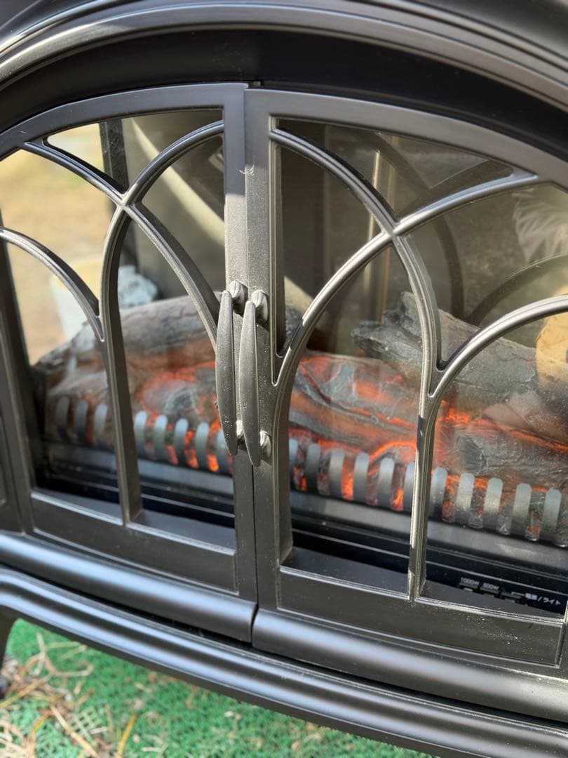 美品 ワイド暖炉型ファンヒーター 2018年 BLT-999B-3-BK ニトリ