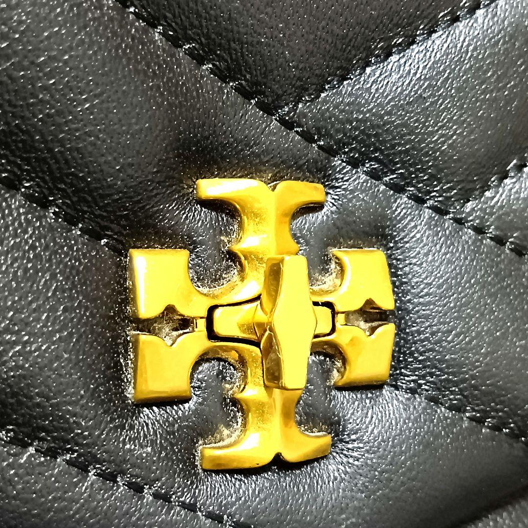 トリーバーチ　ショルダーバッグ　ショルダーウォレット　黒　レザー　キルティング