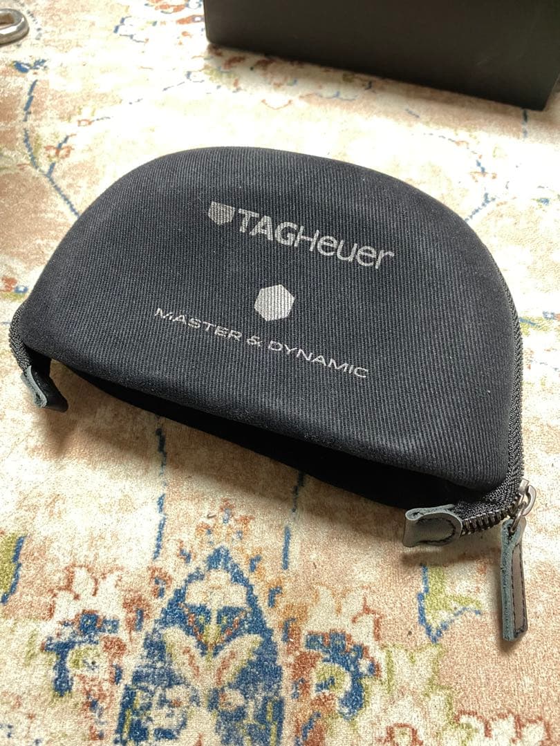 ヘッドホン TAG HEUER Master & Dynamic MW60