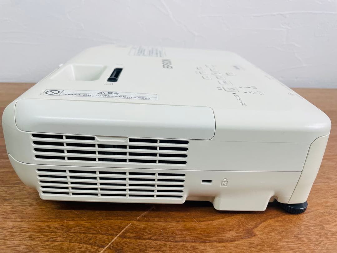 【EPSON】 EB-S03 プロジェクター リモコン付 HDMI対応