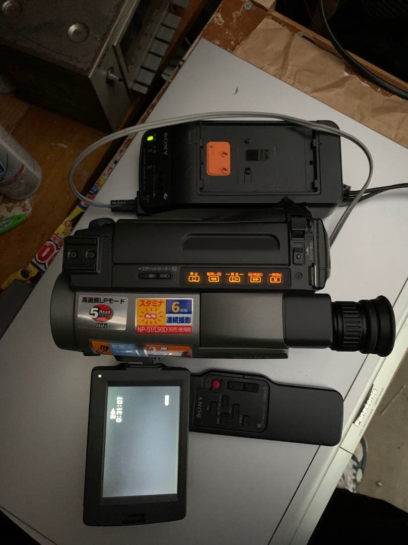 ☆SONYの液晶8ミリビデオカメラ・CCD-TRV20