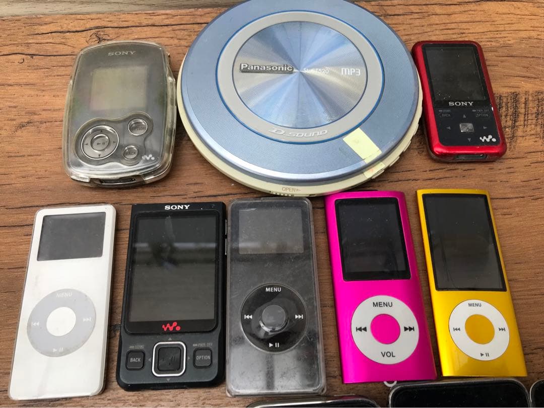 iPod nano などまとめて13個ジャンク品(F100)