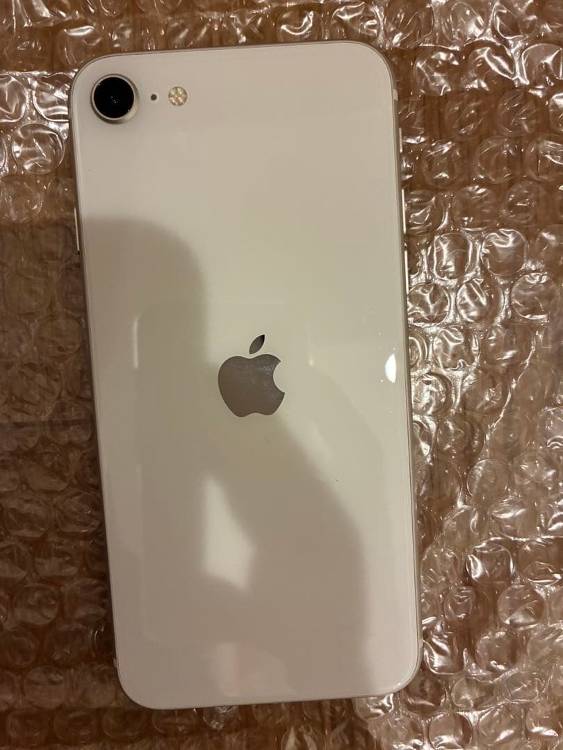 Apple iPhone SE (第3世代) スターライト128GB