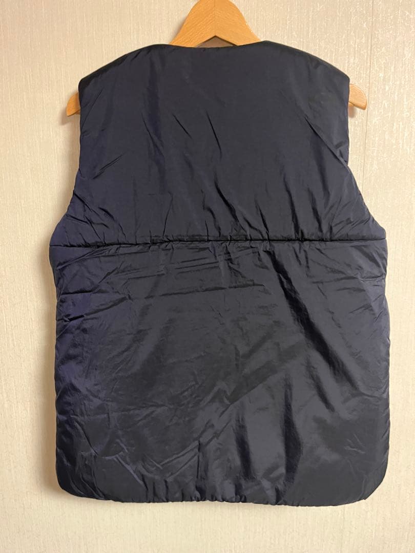 新品　ゴルフ　S オークリー 中綿ベスト ネイビー　撥水 軽量 保温　ダウン風