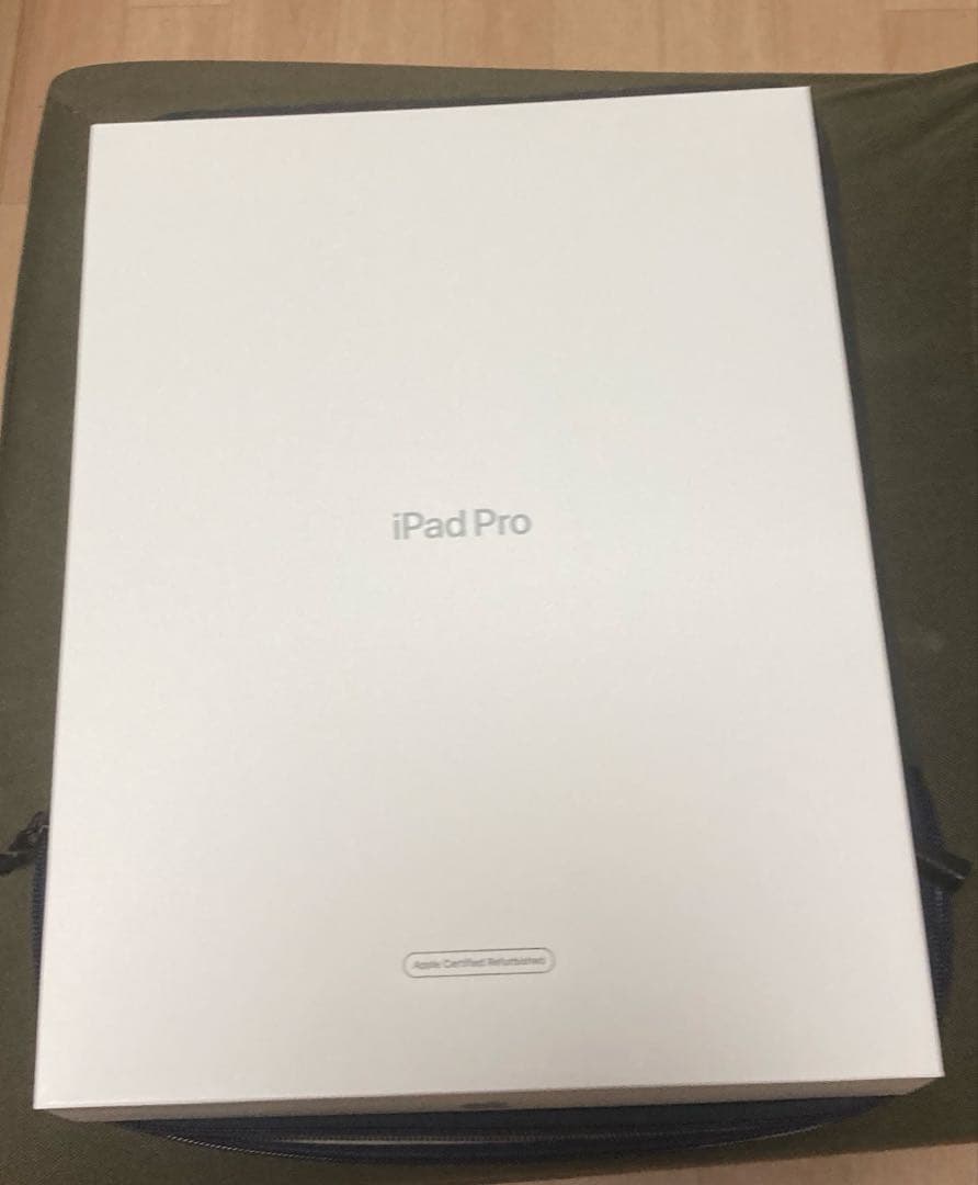 美品 12.9インチiPad Pro 128GB -シルバー第5世代