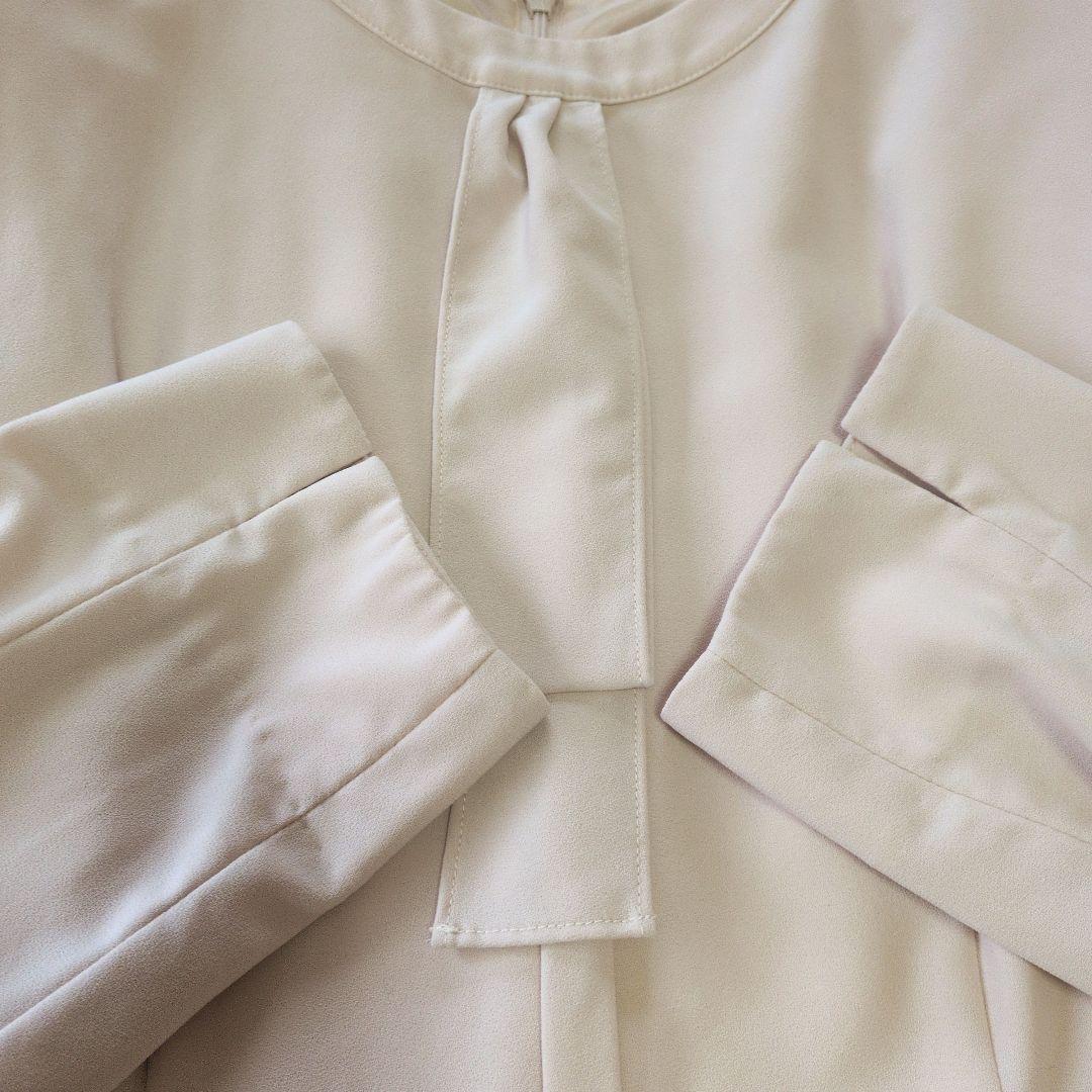 セルフォード ボウタイプリーツワンピース　セレモニー　ライトベージュ　M