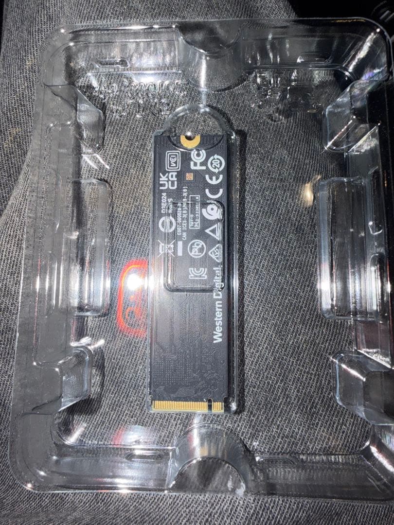 ウエスタンデジタル ブラック SN850X 1T 完美品
