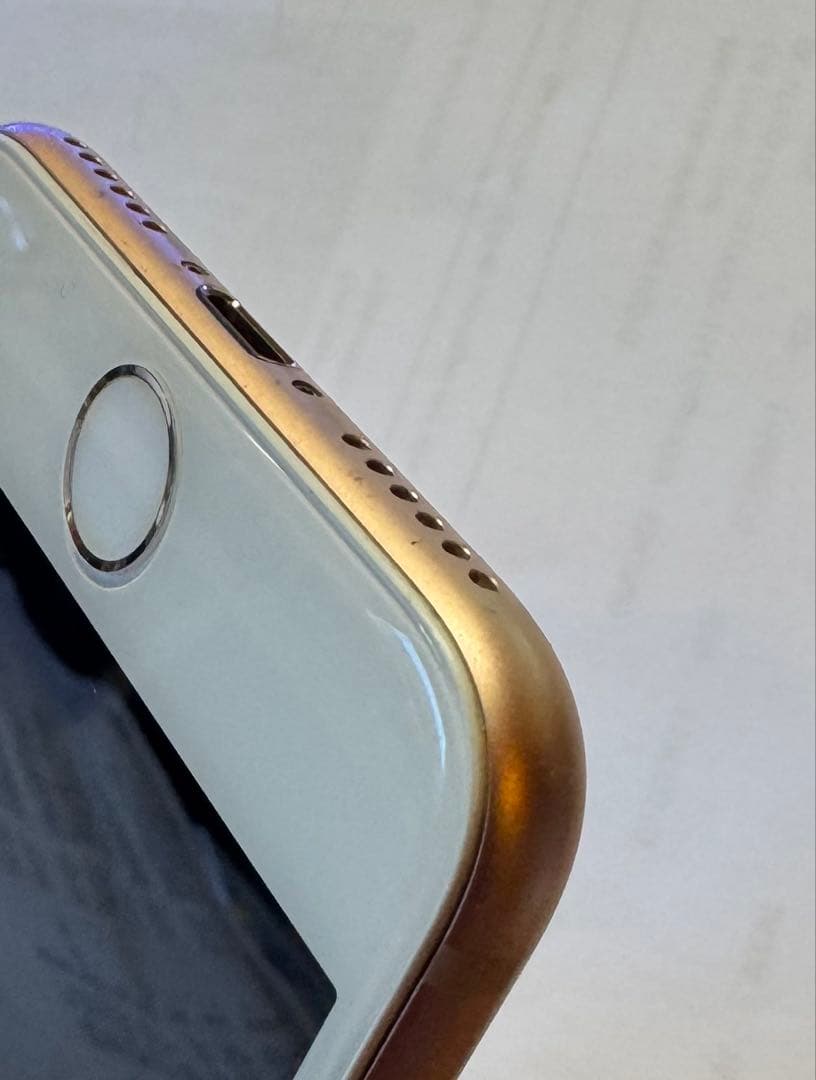 Apple iPhone 8 ゴールド 64GB MQ7A23/A