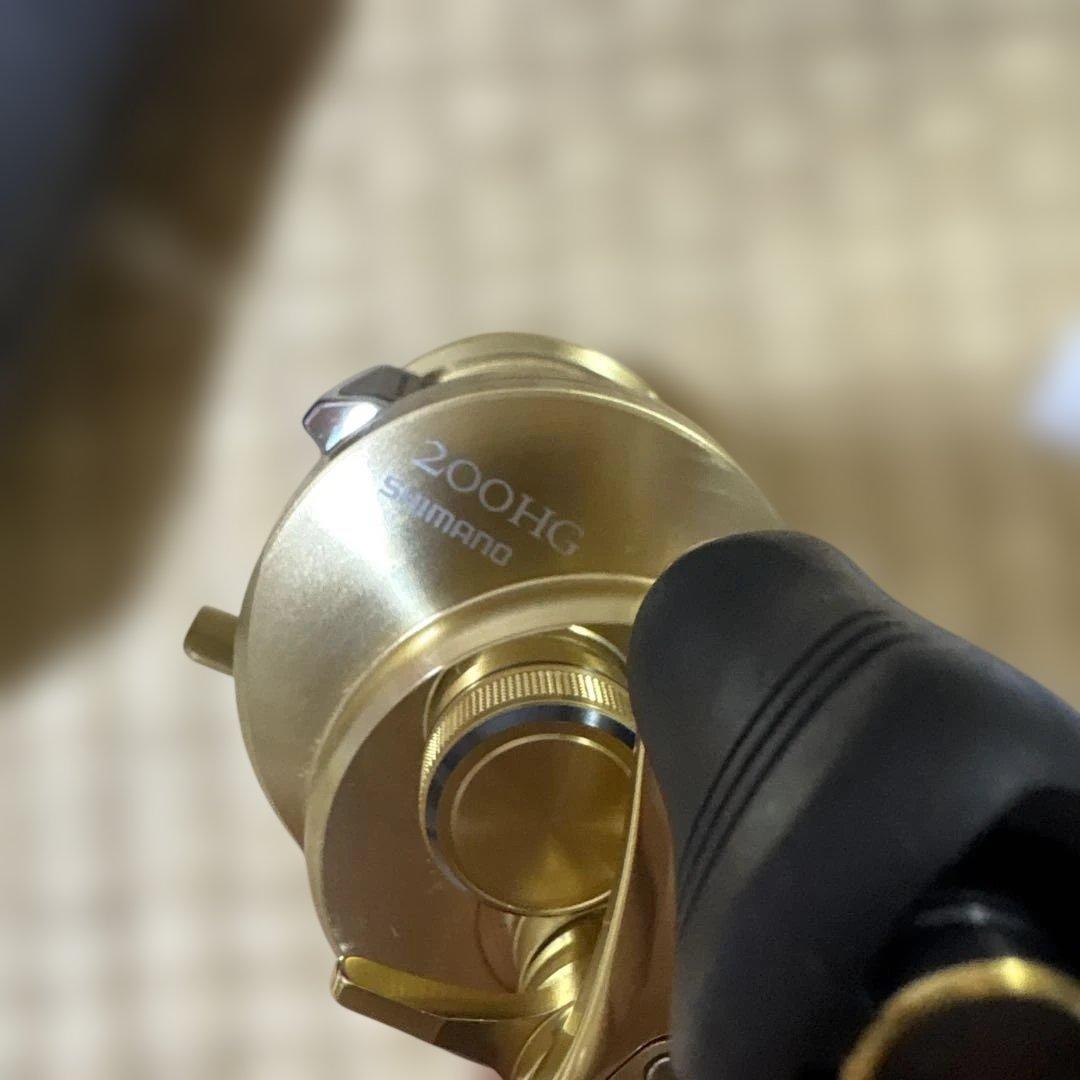 SHIMANO シマノ カルカッタコンクエスト 200HG