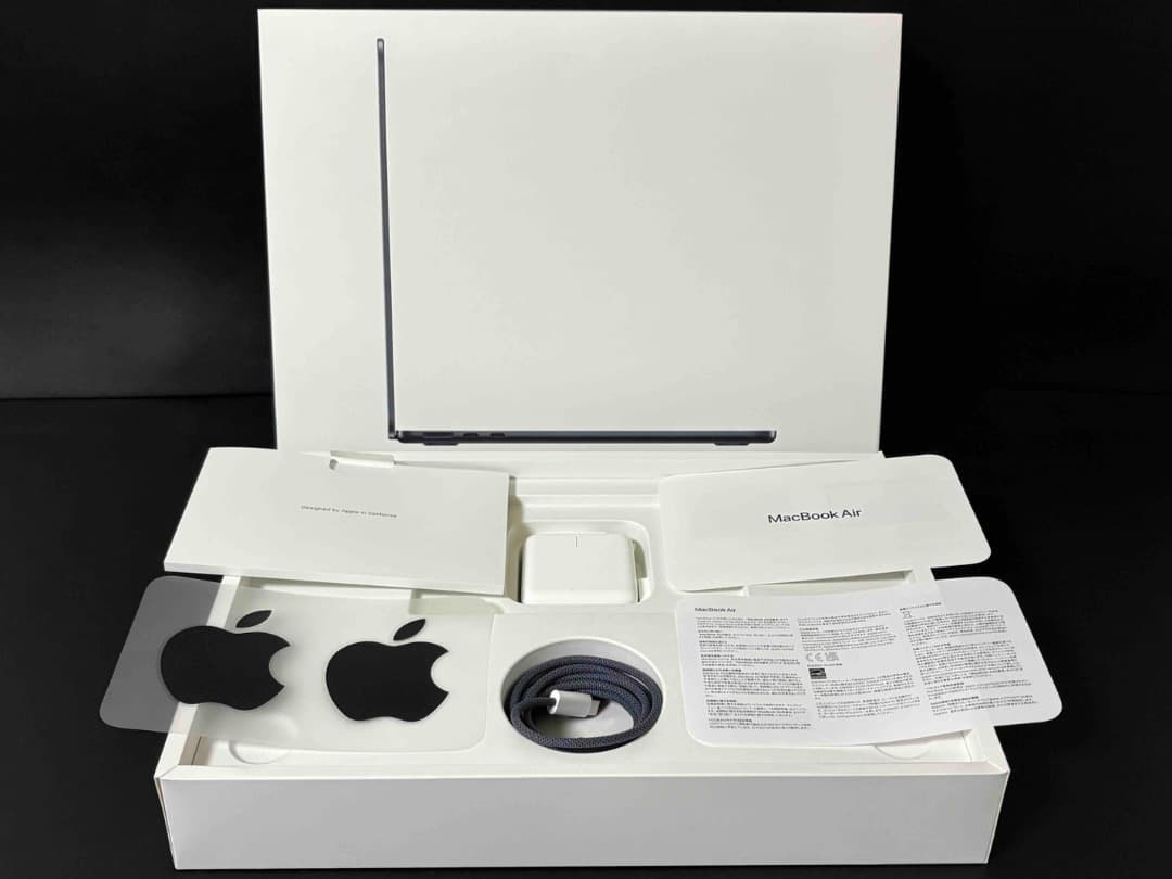 【美品】MacBook Air （M2, 2022）13.6㌅ 元箱 人気色