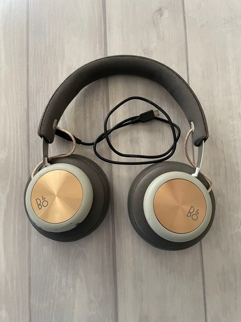 B&O ワイヤレスヘッドホン グレー・ゴールド