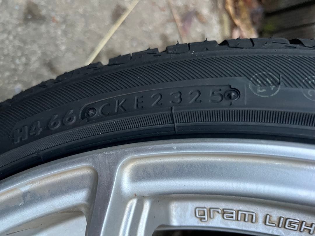 ⭐︎122213⭐︎①2025年製造！215/40R18タイヤアルミセット1本