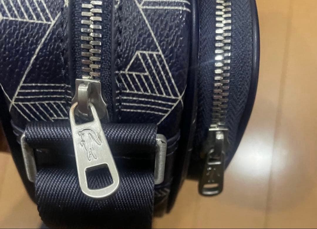 バムケロLACOSTE ラコステ モノグラム ショルダーバッグ ネイビー