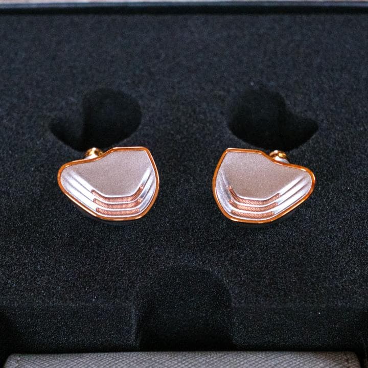 MUSE HiFi ME1 イヤホン【付属品完備】