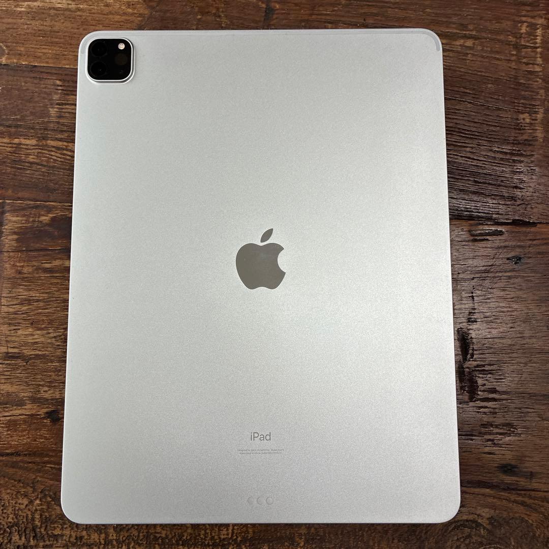 iPad Pro 12.9インチ (第5世代)