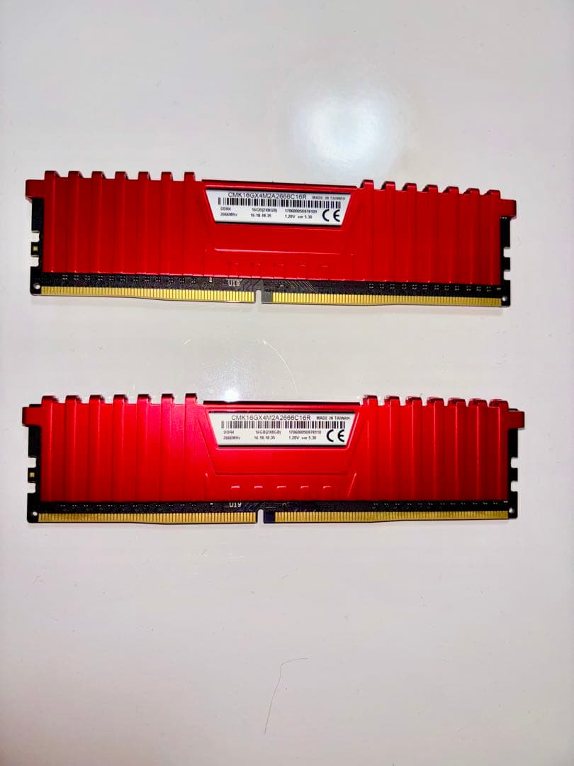 ※動作確認済み※ CORSAIR DDR4 PCメモリー 8GB×4枚セット