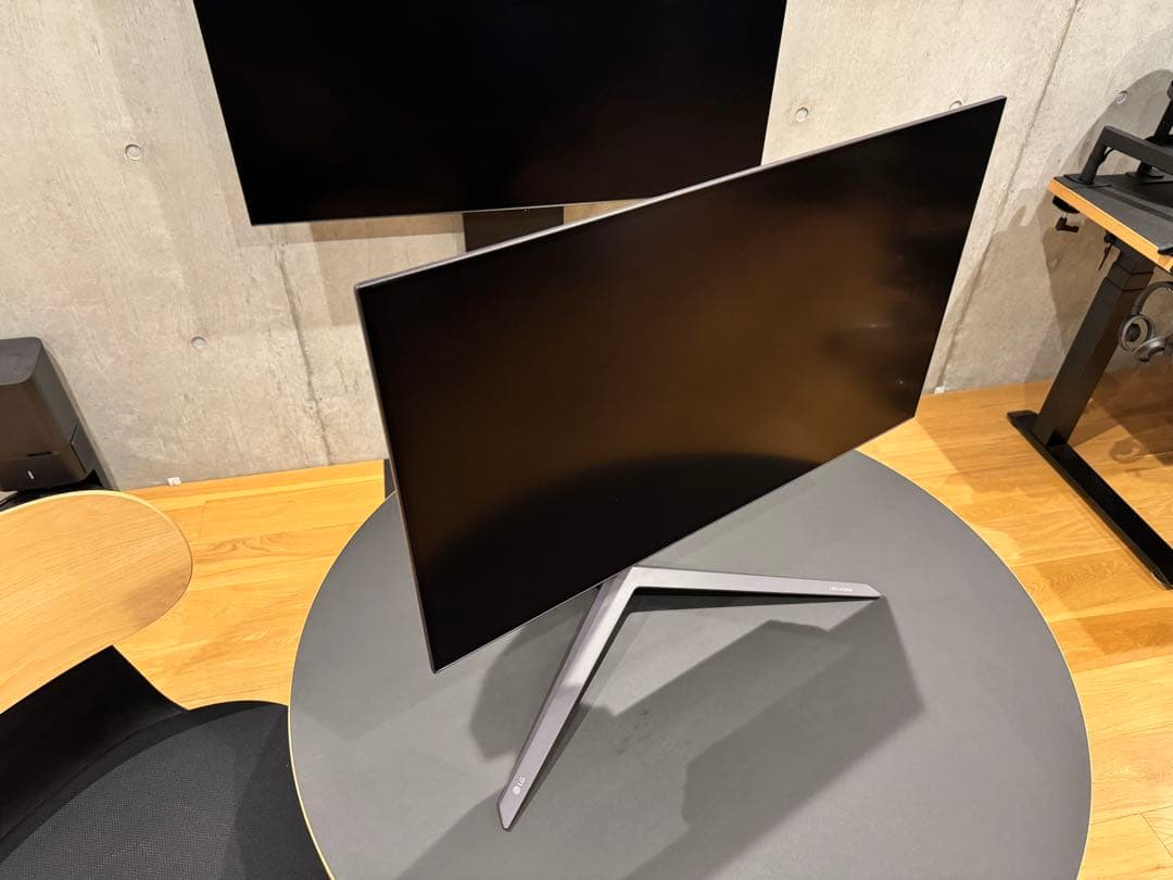 LG UltraGear 27GR95QE-B 240Hz 有機ELモニター