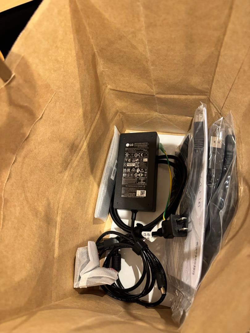 LG UltraGear 27GR95QE-B 240Hz 有機ELモニター