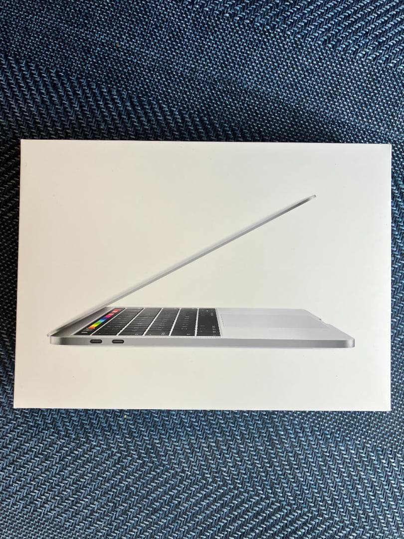 MacBook Pro 13インチ 2018 core i7 16GB/ 1TB