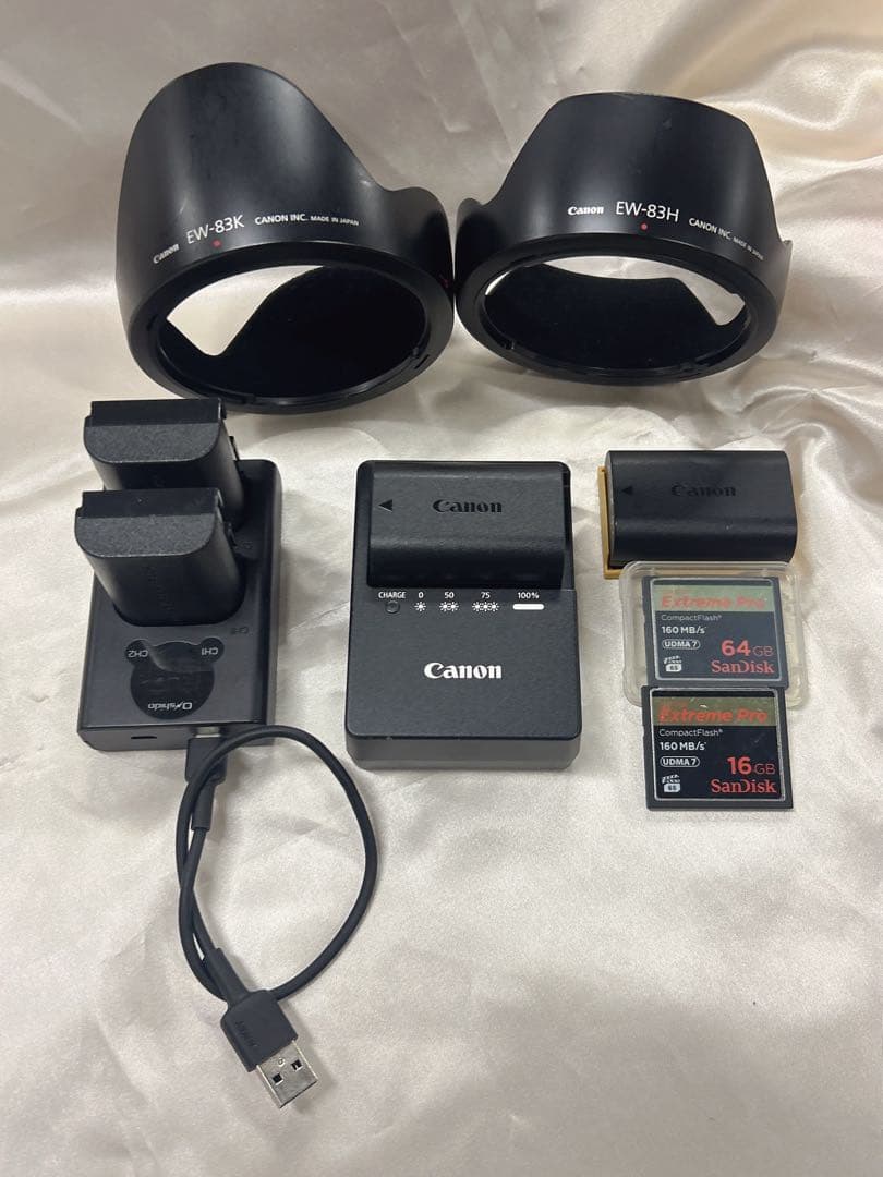 Canon EOS 5D Mark III + レンズ2本 + アクセサリー