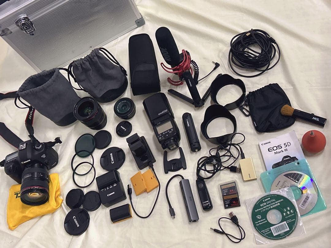 Canon EOS 5D Mark III + レンズ2本 + アクセサリー