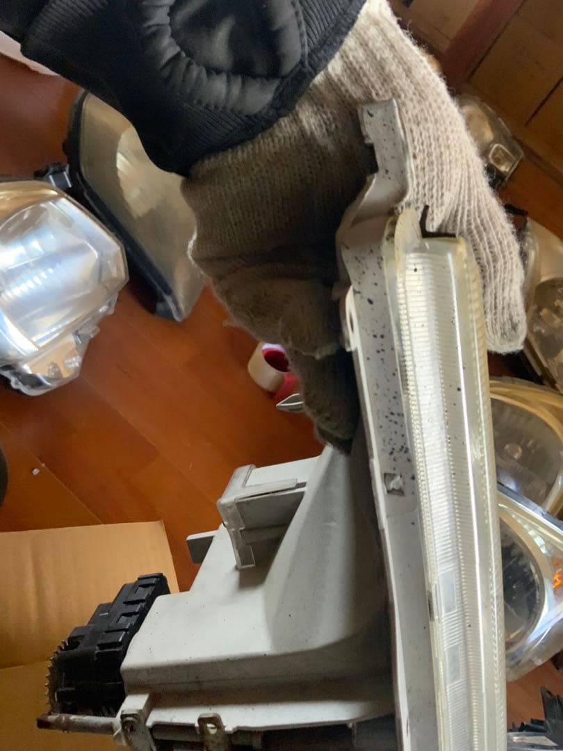 13枚目傷　8枚目ペンキ　ダイナ デュトロ 純正 ヘッドライトユニット 左