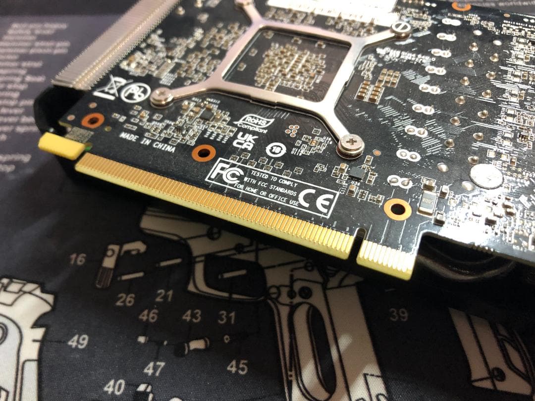 グラフィックボード・グラボ・ビデオカード NVIDIA GeForce RTX 4060 Ti 8GB Palit