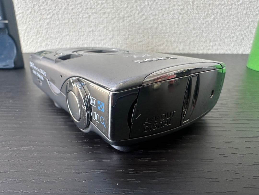 k656 Canon IXY Digital 900IS シルバー　デジカメ