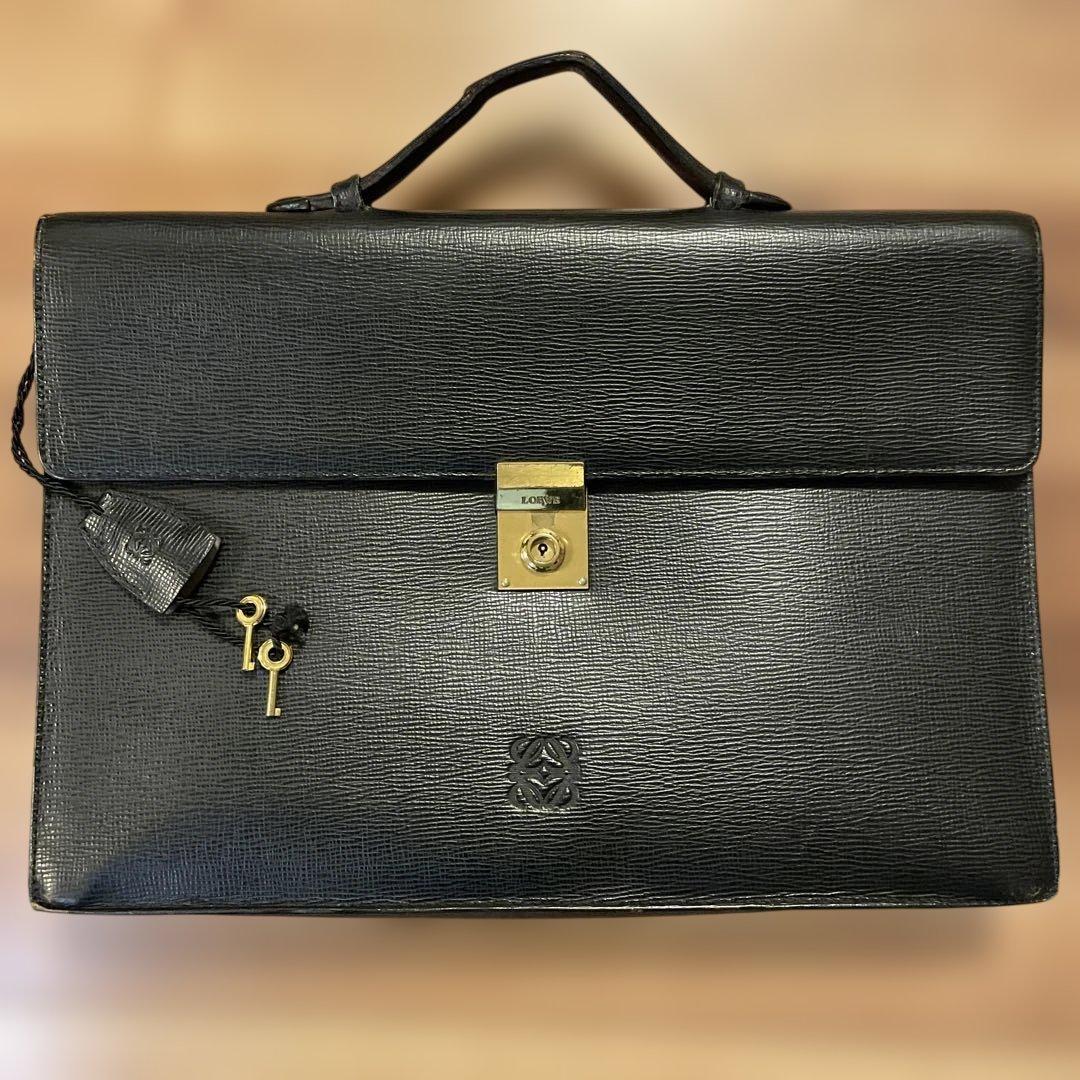 LOEWE ブラック ビジネスバッグ