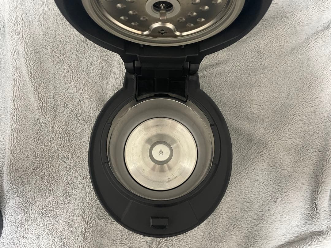 保証残あり・美品 SHARP ヘルシオホットクック KN-HW10E-B