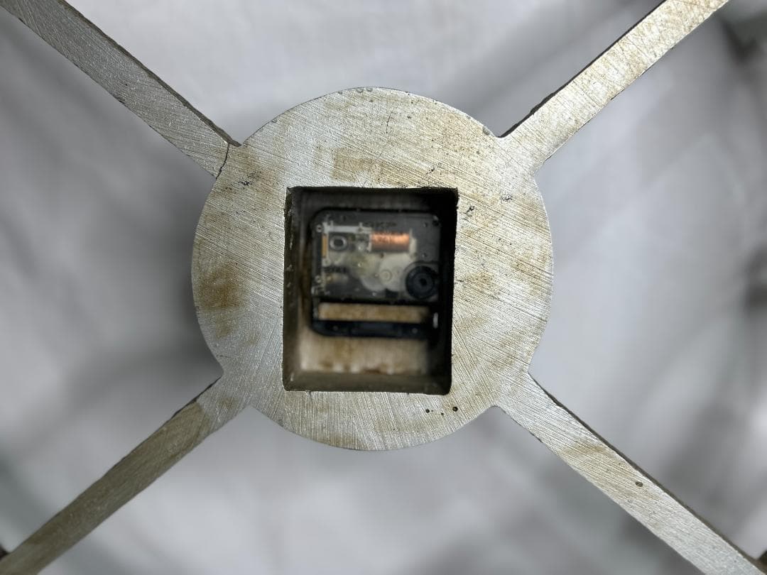 ⚪︎ハワードミラー⚪︎ 掛け時計 アンティーク調 金属製 クラシックインテリア