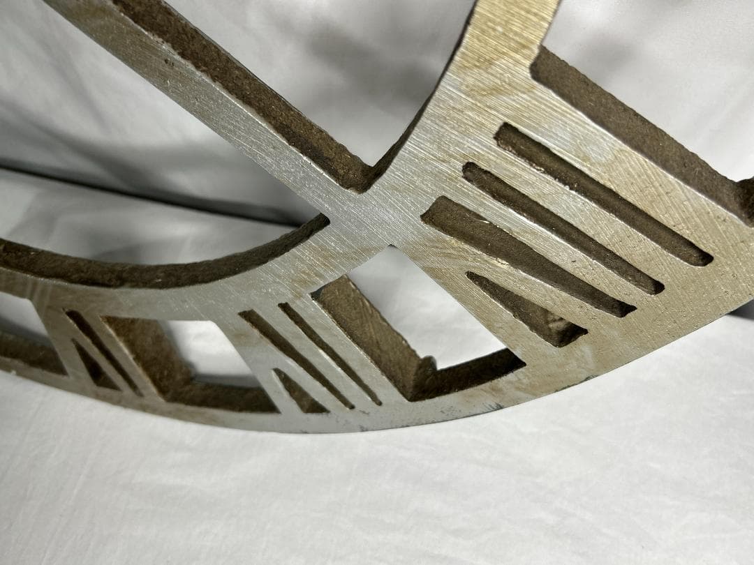 ⚪︎ハワードミラー⚪︎ 掛け時計 アンティーク調 金属製 クラシックインテリア