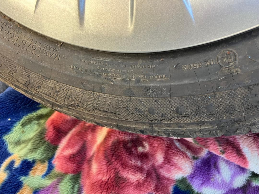 ミニクーパー★純正★タイヤ★ホイール★キャップ★175/65R15