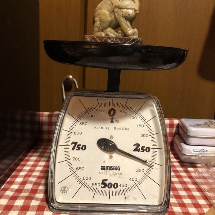 ネフライト彫刻　玉石獅子台座付置物　翡翠