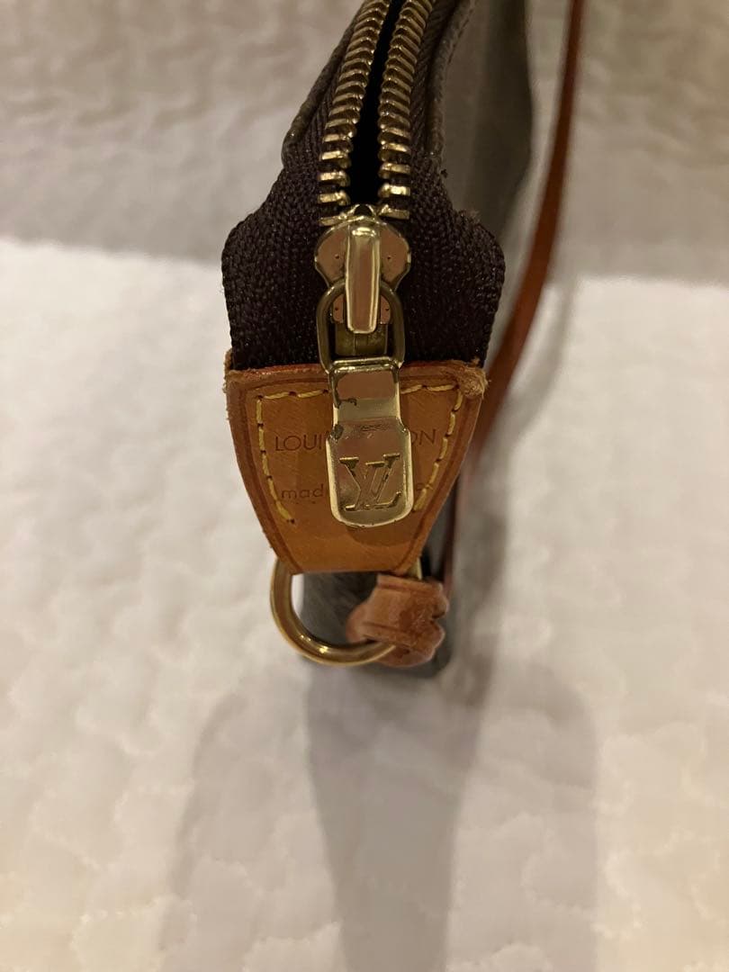 ルイヴィトン モノグラム アクセサリーポーチ